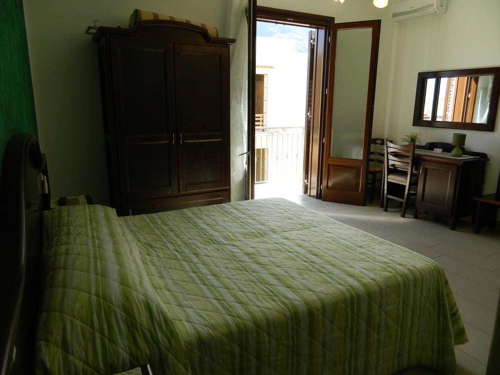 Baia Santa Margherita B&B Castelluzzo Quarto foto